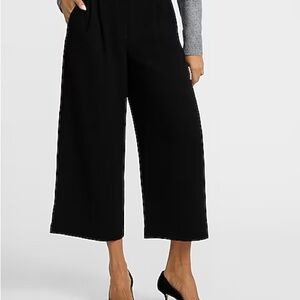 Express Women's Black Cropped Wide Leg Pants